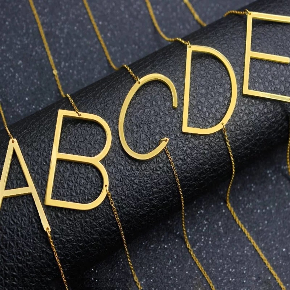 Gold Initial Pendant Necklace Letter O - Picture 2 of 8